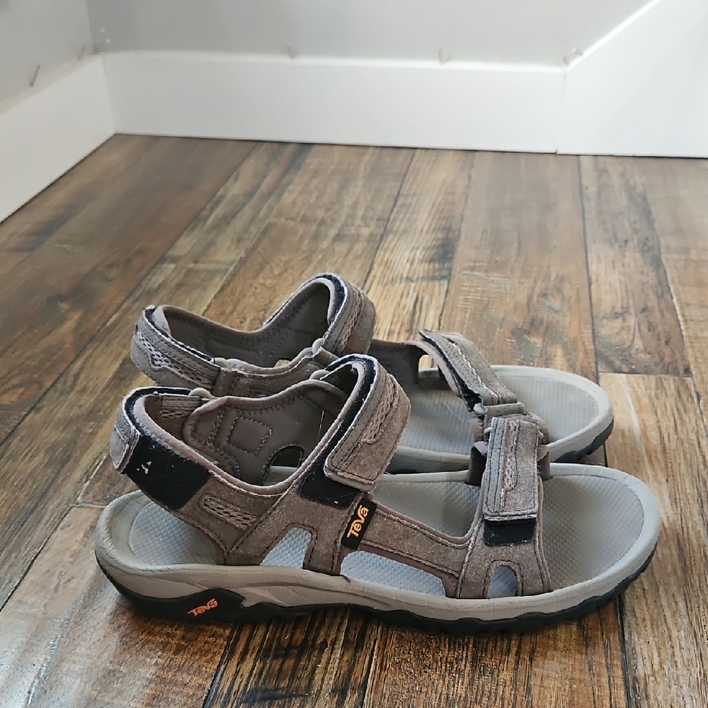 Teva Men's Tan and Black Outdoor Sandals...size‎ 10